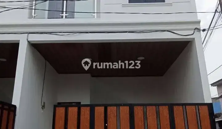 Di Jual Rumah Baru Di Poris Indah Bangunan 2.5LANTAI Ada Kamar Tidur 3 Ada Ac 3