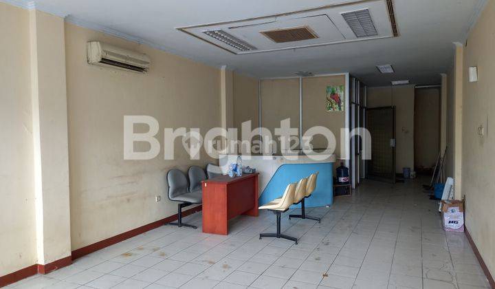 AMBENGAN PLAZA LOKASI SUPER STRATEGIS PUSAT KOTA NOL JALAN RAYA DEKAT TUNJUNGAN PLAZA COCOK UNTUK KANTOR, BANK 2