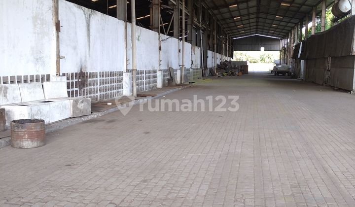 Gudang Tengah Kota Dekat Mal Sumarecon Bekasi Gudang Tengah Kota Dekat Mal Sumarecon Bekasi