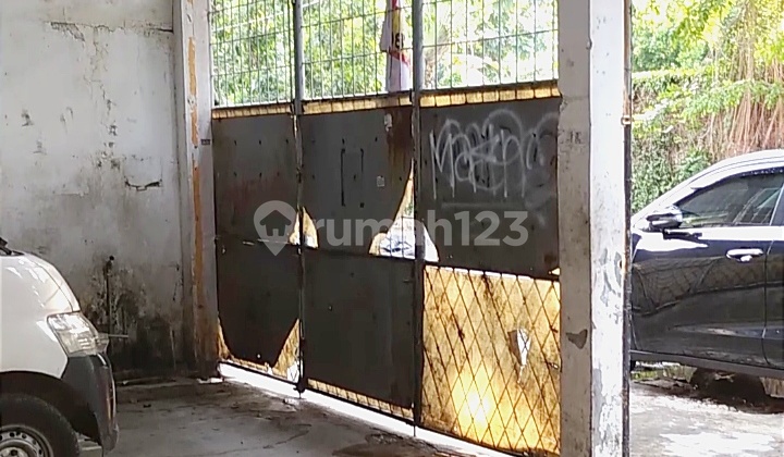 Small Warehouse Cheap, 2 Car Road In Rawamangun Small Warehouse Cheap, 2 Car Road In Rawamangun