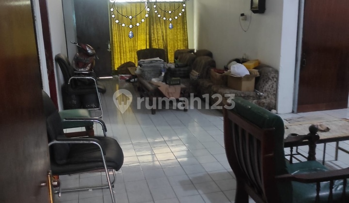 Turun Harga! Rumah Tua Dekat Jalan Pemuda Rawamangun 2
