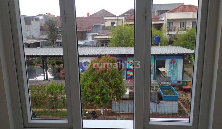 Rumah Baru Depan Taman Di Griya Gading Resident  2