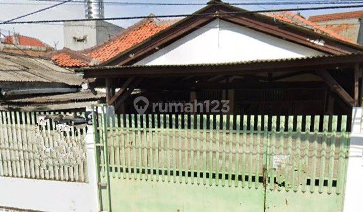 Dijual rumah di jalan besar Rawamangun, cocok untuk kantor atau restaurant  1