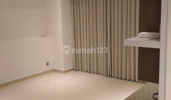 kamar tidur unit 2 br lantai tinggi