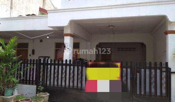 Dijual rumah kost tua di Rawamangun Jakarta Timur  1