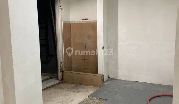 Dijual ruko di lokasi ramai Mampang Jakarta Selatan  2