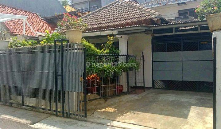 Rumah Standard Dekat Itc Roxy Mas Jakarta Barat  1