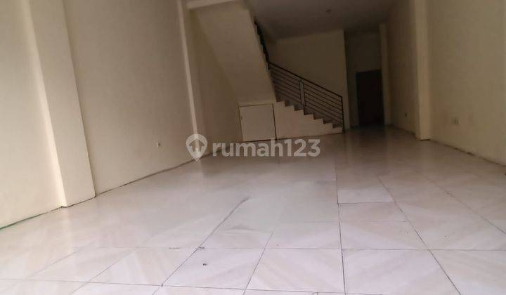 Ruko di Salemba dekat rumah sakit Carolus Jakarta pusat  2