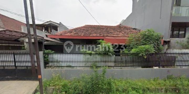 Cheap sale!! Old house near LRT station in Kayu Putih