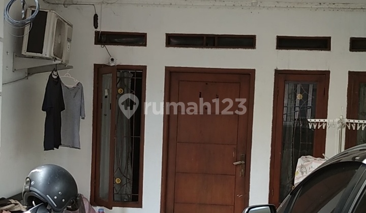 Murah! Rumah Dengan Kontrakan 5 Pintu Di Cawang  2