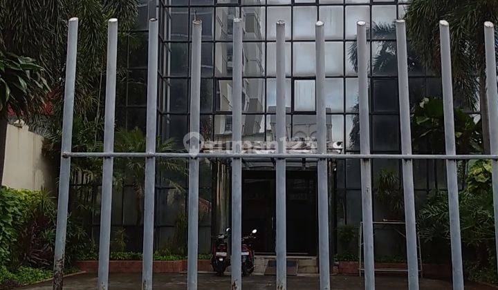 Gedung Kantor 3 Lantai Dekat Stasiun Krl Kemayoran 1