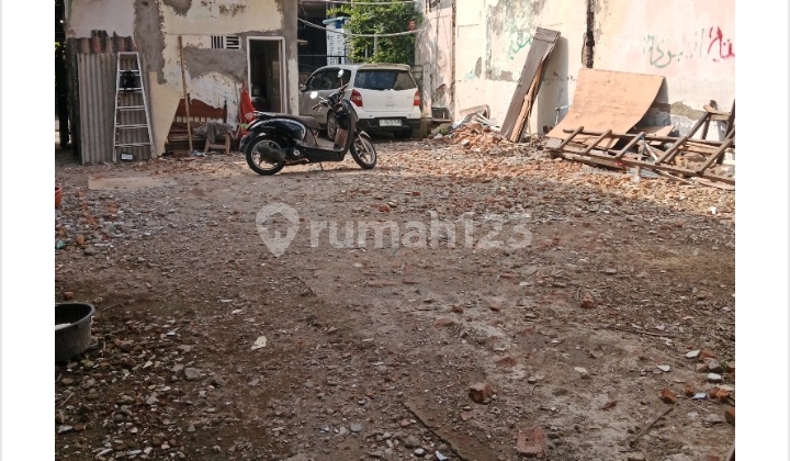 Turun Harga ! Rumah Hitung Tanah Dekat Ps Ampera Kampung Ambon