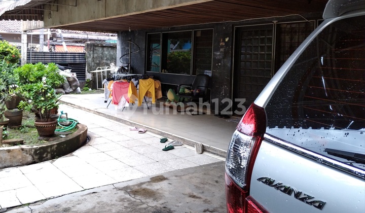 Murah ! Rumah Tua Tidak Banjir Di Rawamangun