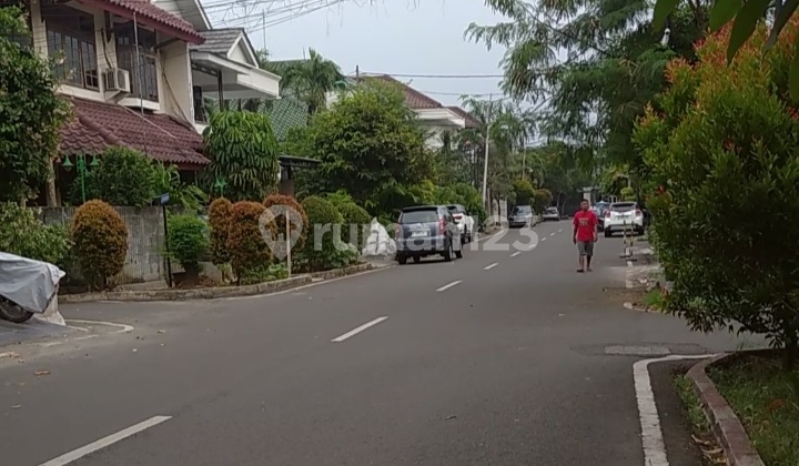 Turun Harga !! Rumah Carport 3, Full Furnished Di Pulomas 2