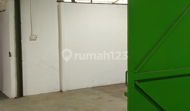 Gudang Siap Pakai Dengan 2 Pintu Di Cakung Barat 