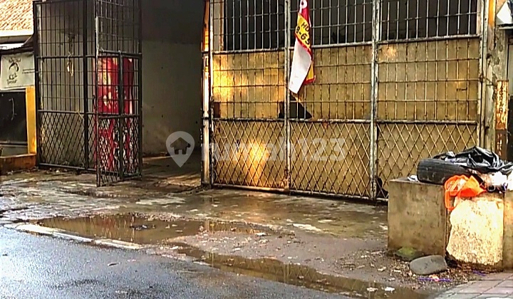 Small Warehouse Cheap, 2 Car Road In Rawamangun Small Warehouse Cheap, 2 Car Road In Rawamangun