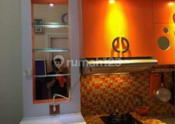 Unit 2 Bedroom Lantai Tinggi Apartemen Green Pramuka City