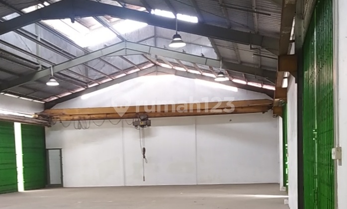 Gudang Dengan Crane Siap Huni Di Cakung