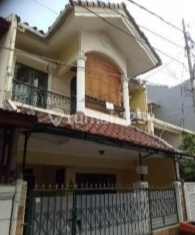 Rumah 3 Kamar Dengan Kamar Mandi Dalam Di Rawamangun