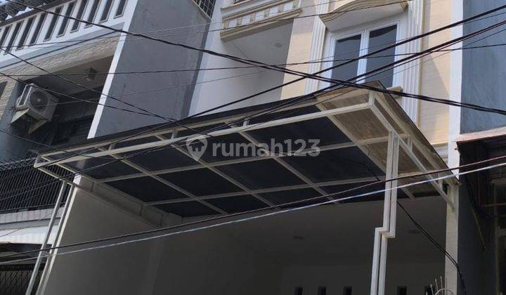 Rumah Baru 3 Lantai Di Pademangan Jakarta Utara  1