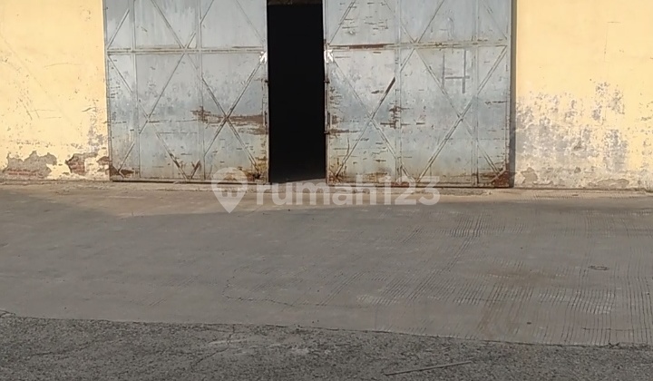 Warehouse in Complex with Office in Cakung Warehouse in Complex with Office in Cakung