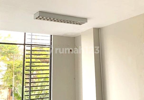 Ready-to-Use Shop House in Premium Ancol Location 2