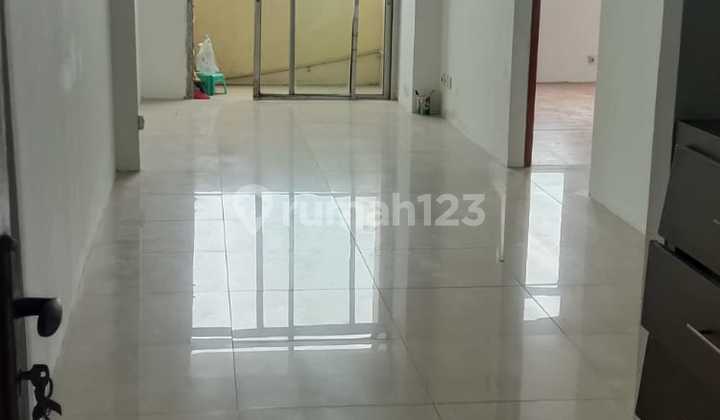 Unit 2 Bedroom View Hutan Srengseng Apartemen Permata Eksekutif 2