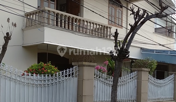 Rumah 5 Kamar Tidur Tidak Banjir Di Pulo Asem