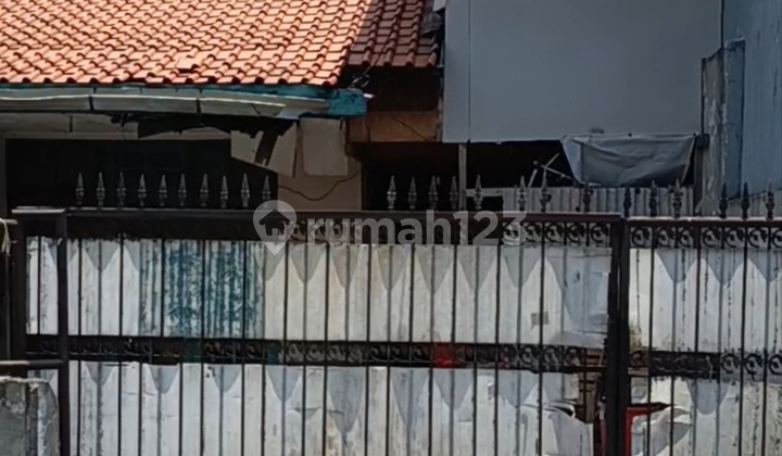 Murah! Rumah Tua Hitung Tanah di Sunter Jaya