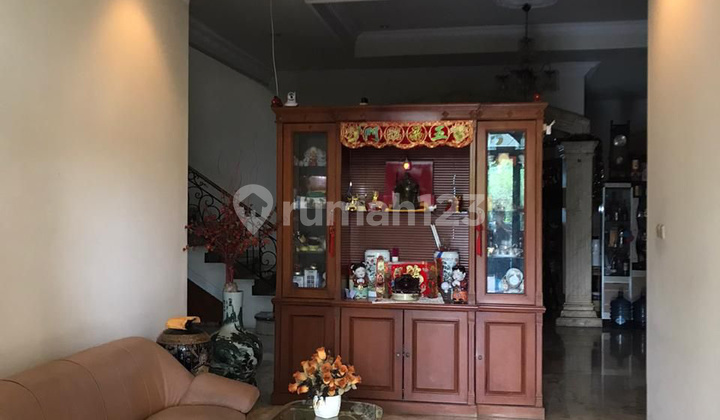 DIJUAL RUMAH KATAMARAN INDAH, ADA BASEMENT!!! 17M Nego