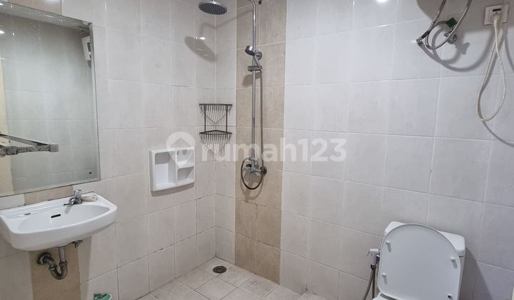 DIJUAL RUMAH LAYAR PERMAI, GOOD CONDITION! 