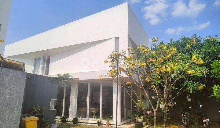 Dijual Cepat Rumah 2 Lantai Nyaman Tersedia Carport Lebak Bulus 1