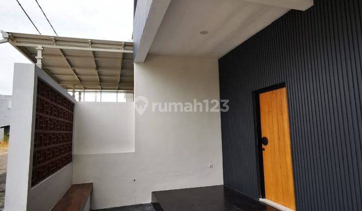 Rumah Bangunan Baru Desain Masa Kini Siap Hunu di Kota Malang 2