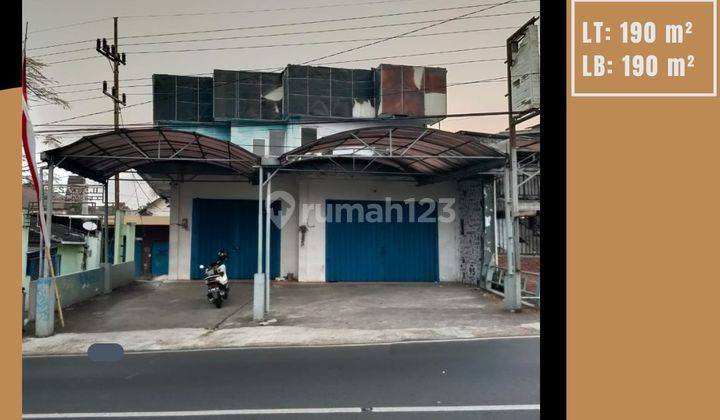 Ruko 3 Lantai Super Luas Strategis Untuk Usaha di Kota Batu  1