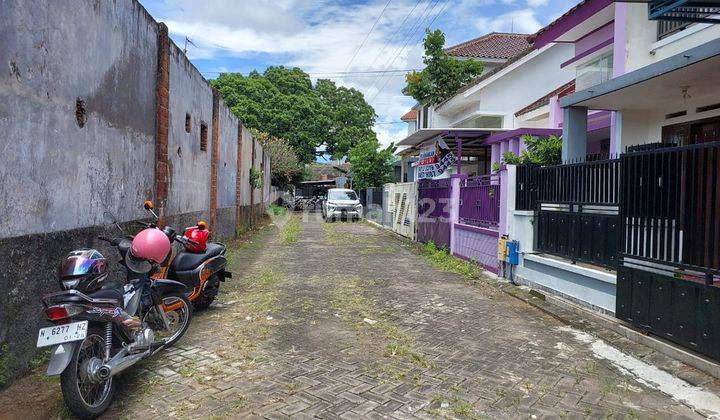 Rumah Desain Minimalis Murah Di Tengah Kota Malang Askes Mobil 2