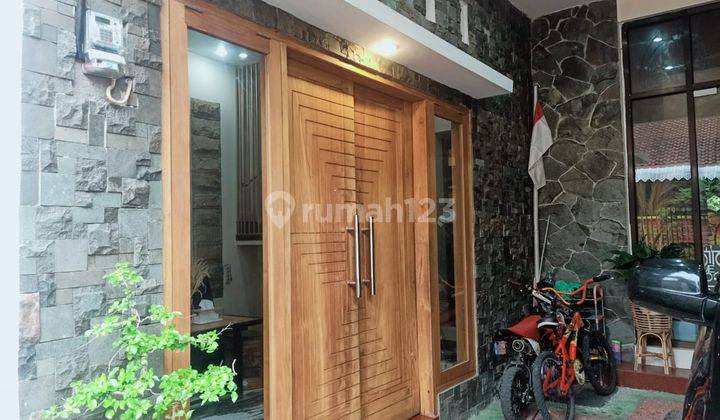 Rumah Cantik Mewah Besar Lingkungan Aman Di Kebonagung Malang 2