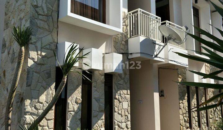  Villa Town House Cantik Termurah Modern View Indah Di Kota Batu 2