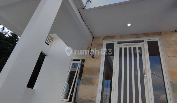 Rumah Keren Modern Utk Hunian Keluarga Di Perum Emerald Malang 2