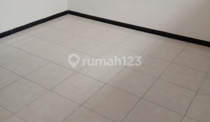 QUICK SALE Well-Maintained Griyashanta House in Malang City 2