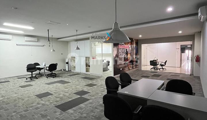 For Rent, Commercial Space Suitable for Office, Poros Letjen S Parman, Malang