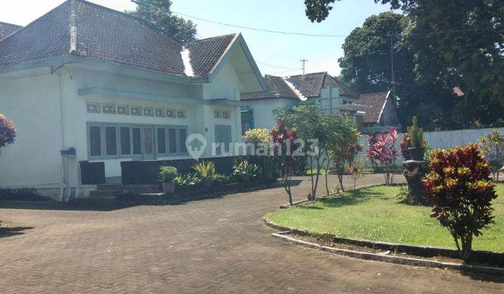 Dijual Rumah Klasik Super Luas Nyaman Siap Huni di Jl. Diponegoro Gondanglegi Malang 1