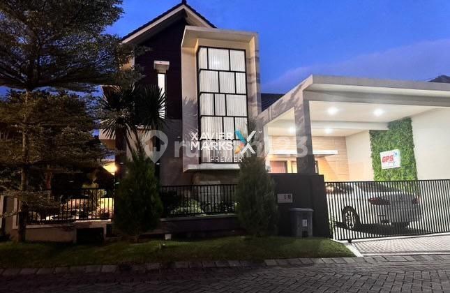 Dijual Rumah Modern 2 lantai posisi Hook di mainroad Austinville, Tidar, Malang 2