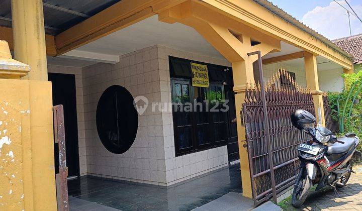 Dijual Rumah Terawat Siap Huni di Jln A Yani Malang 2
