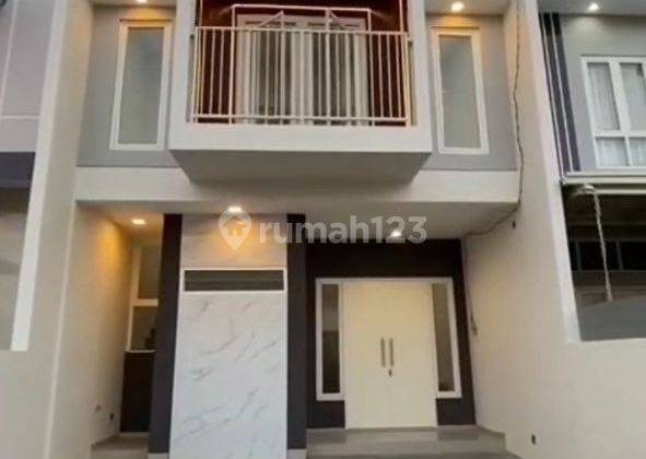  Dijual Rumah Baru 2,5 Lantai With Rooftop Lokasi Perumahan Daerah Ikan2, Kota Malang 2