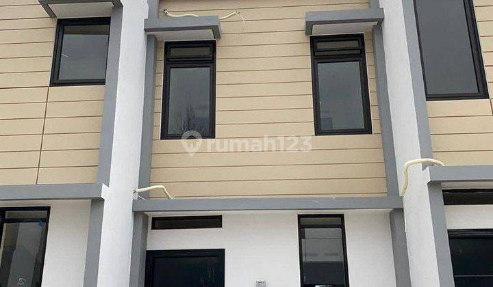 Disewakan Rumah Mhouse Residential 3 Lantai Araya 2