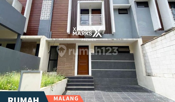 Dijual Rumah 2 Lantai Rafalia Lawang Modern di Lawang Malang Dijual Rumah 2 Lantai Rafalia Lawang Modern di Lawang Malang