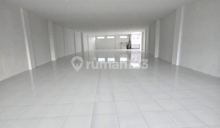 Disewakan Murah Ruko Super Luas di Jl. Letjen S Parman Malang Disewakan Murah Ruko Super Luas di Jl. Letjen S Parman Malang