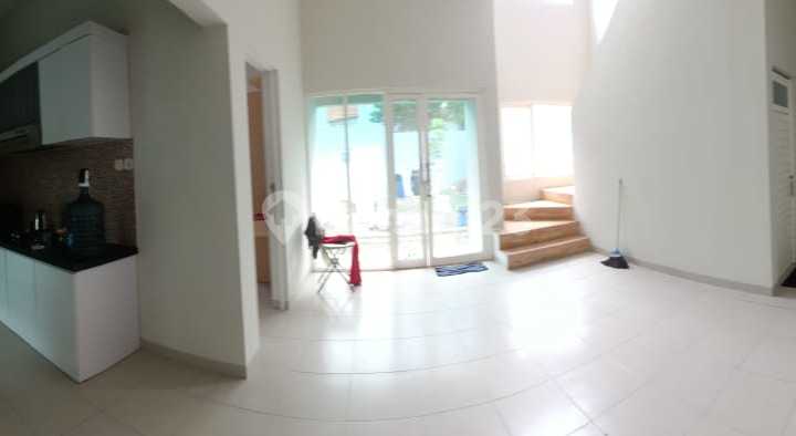 Rare Unit for Sale Wijaya Kusuma Street House, Jatimulyo Malang 2