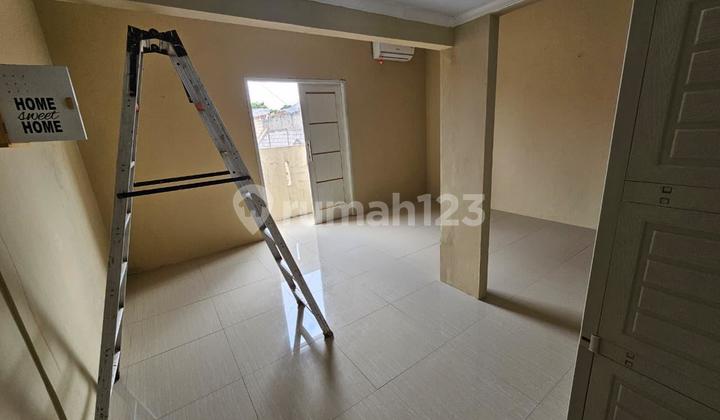 Affordable Ready-to-Occupy House in Petukangan, South Jakarta 2