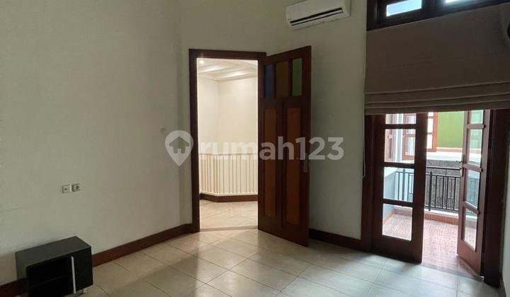 Compound Unit Mewah Siap Huni di Menteng Jakarta Pusat Rumah Bagus SHM di Jl. H.o.s. Cokroaminoto No 6, Gondangdia, Menteng, Kota Jakarta Pusat, Dki Jakarta, Indonesia, 10350, Menteng 2